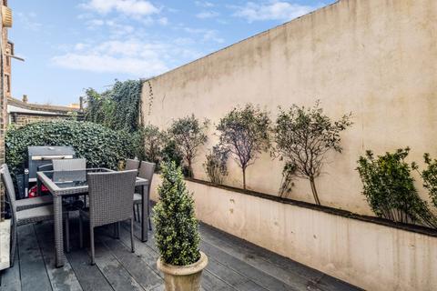 2 bedroom flat to rent, Barons Court Road, London, W14