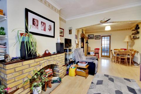 3 bedroom semi-detached house for sale, Spencer Street, Gravesend, Kent, DA11