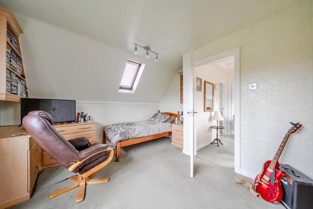 Second bedroom 1.jpg