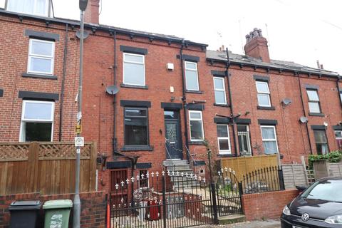 2 bedroom terraced house to rent, Pasture View, Leeds, West Yorkshire, LS12