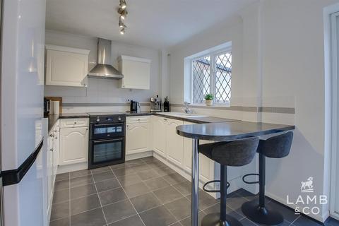 2 bedroom semi-detached house for sale, Hoxton Close, Clacton-On-Sea CO16