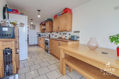 3 bedroom terraced house for sale, Flag Hill, Colchester CO7