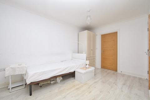 4 bedroom end of terrace house for sale, Shorncliffe Road, Folkestone, Kent, CT20