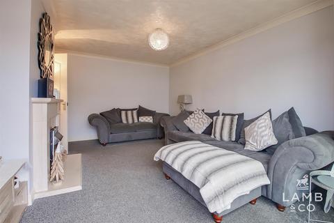 2 bedroom semi-detached bungalow for sale, Pauls Way, Clacton-On-Sea CO15