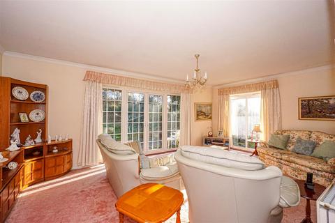 2 bedroom detached bungalow for sale, Collinswood Drive, St. Leonards-On-Sea