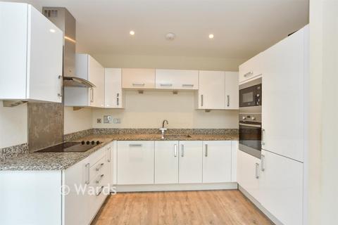 2 bedroom apartment for sale, Marina Heights, Gillingham ME7