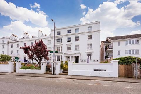 2 bedroom flat for sale, 6 River Terrace, Henley on Thames RG9