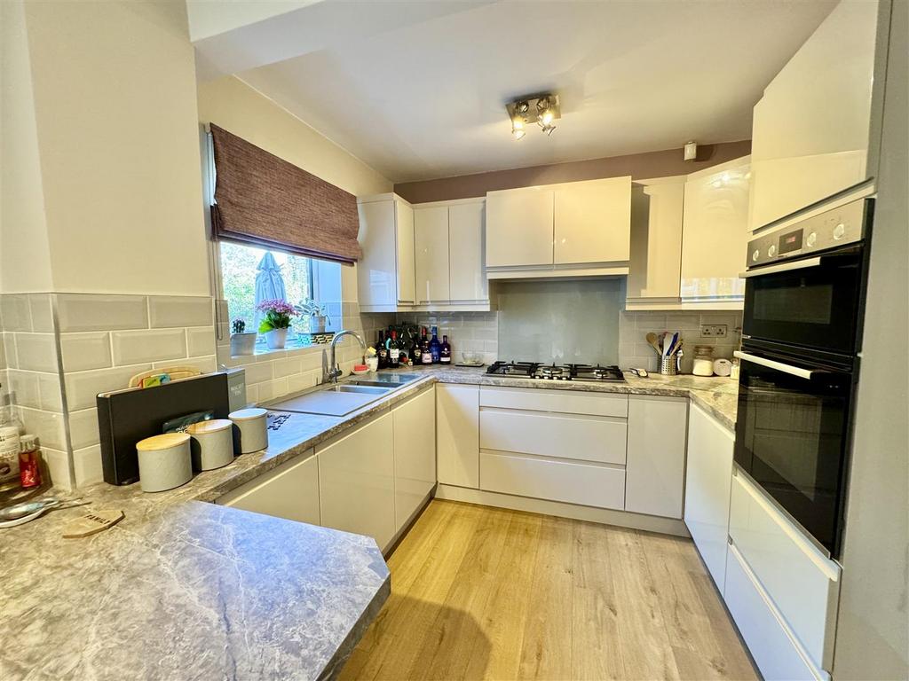 Kitchen diner
