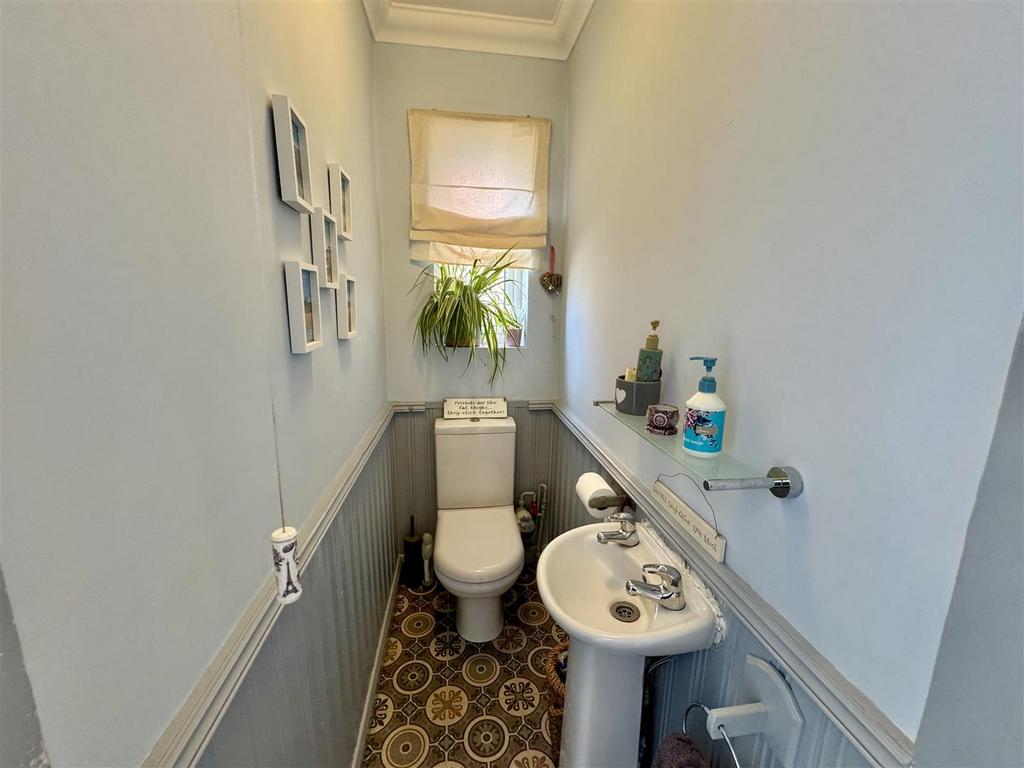 Ground floor wc