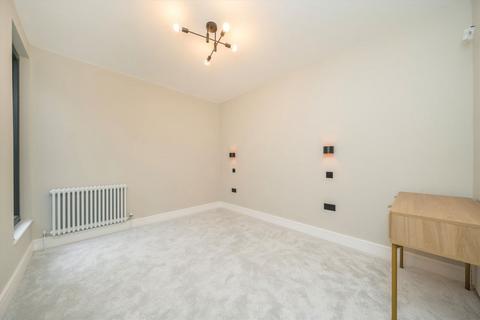 undefined, Elm Grove, Wimbledon SW19