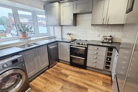3 bedroom end of terrace house for sale, Meadway Street, Burntwood