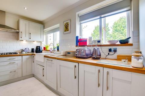 3 bedroom house for sale, Cavell Crescent, Dartford DA1