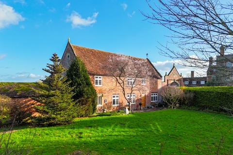 4 bedroom detached house for sale, Stock Lane, Salisbury SP5