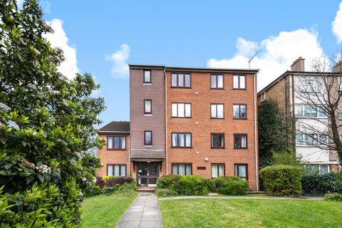 1 bedroom flat to rent, Burnt Ash Hill LEE SE12