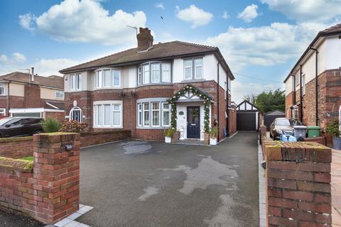 Leach Lane, Lytham St. Annes, FY8