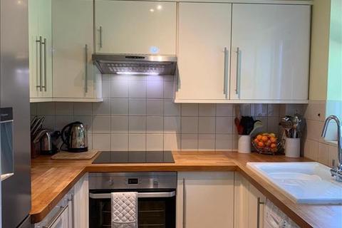 2 bedroom terraced house to rent, The Rookery,WHITCHURCH