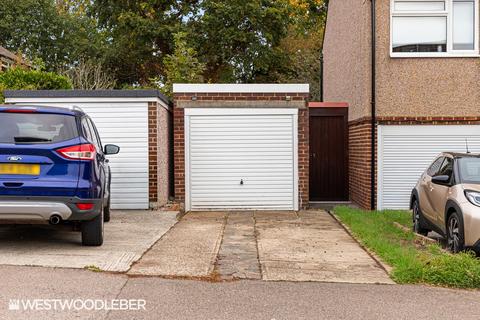 2 bedroom end of terrace house for sale, High Wood Road, Hoddesdon EN11