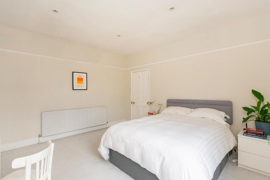 1 W5 R3 ATN - Bedroom A.jpg