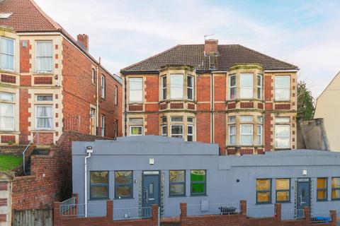 2 bedroom flat for sale, Wells Road, Knowle