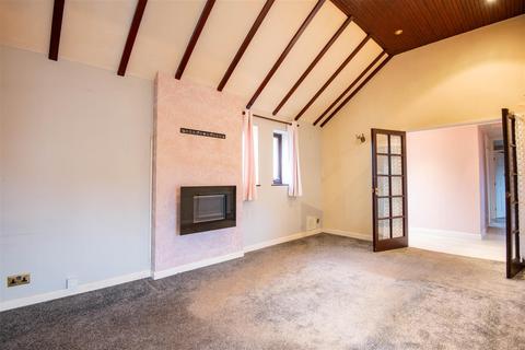 3 bedroom detached bungalow for sale, The Oaks, Walton-Le-Dale, Preston