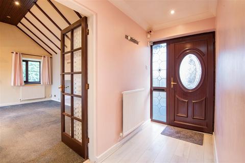 3 bedroom detached bungalow for sale, The Oaks, Walton-Le-Dale, Preston