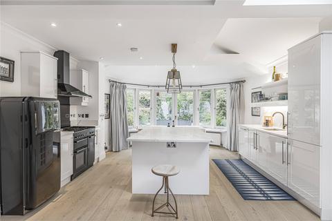2 bedroom flat for sale, Chaldon Road, Fulham, SW6