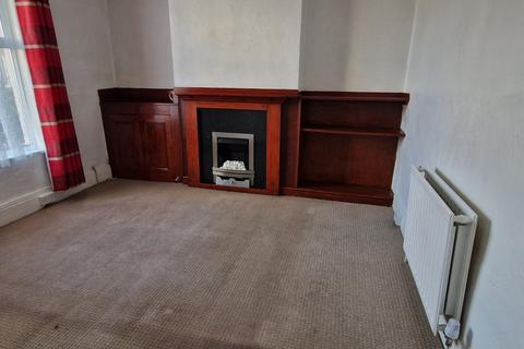 2 bedroom terraced house to rent, Cutmore Street, Gravesend DA11