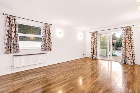2 bedroom flat for sale, Lansdowne Road, Worthing, West Sussex, BN11