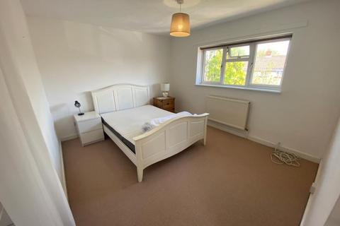 1 bedroom in a house share to rent, Applegarth Avenue, Guildford, GU2