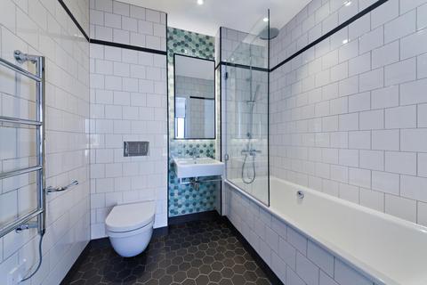 2 bedroom apartment for sale, Grantham House, 46 Botanic Square, London, E14