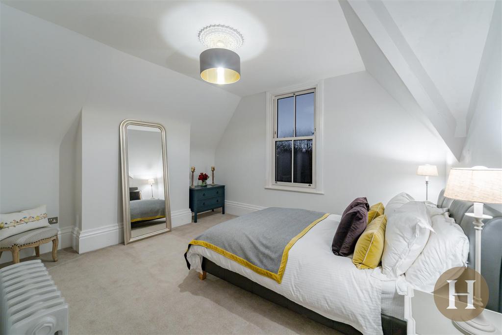 Hadleigh Estate Agents-101.jpg