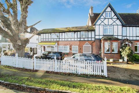 undefined, Montagu Road, Datchet SL3