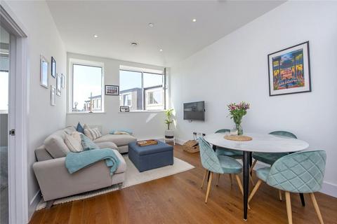 1 bedroom flat for sale, Winchester Street, London W3