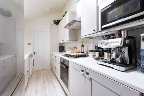 3 bedroom terraced house for sale, Waverley Road, WEYBRIDGE, KT13