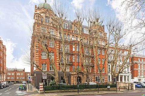 3 bedroom flat for sale, Blomfield Court, London W9
