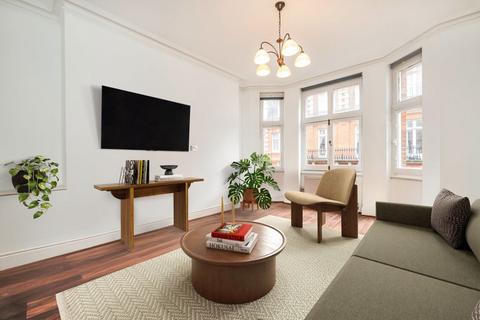 3 bedroom flat for sale, Blomfield Court, London W9