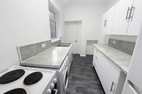 3 bedroom terraced house to rent, Fletcher Road, Stoke-on-Trent, , ST44Aj