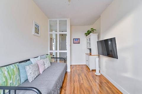 1 bedroom flat to rent, Flat, Battersea, London, SW11
