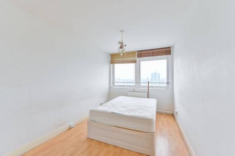 2 bedroom flat to rent, Austin Road, Battersea, SW11