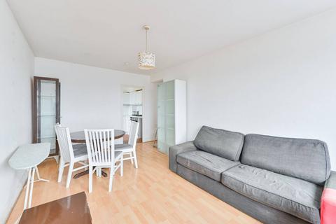 2 bedroom flat to rent, Austin Road, Battersea, SW11