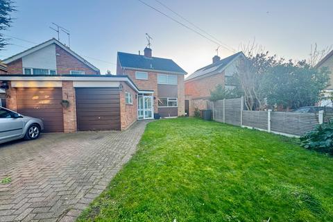 3 bedroom semi-detached house to rent, Moulsham Drive, Chelmsford, Essex, CM2