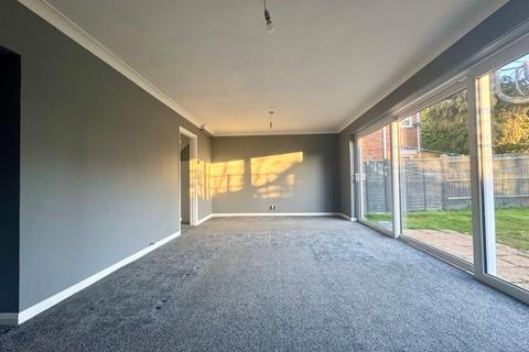 3 bedroom semi-detached house to rent, Moulsham Drive, Chelmsford, Essex, CM2