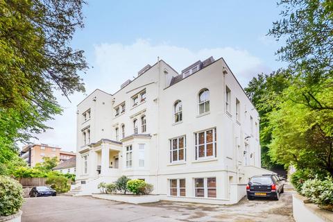 2 bedroom flat for sale, Crescent Wood Road, Sydenham, London, SE26