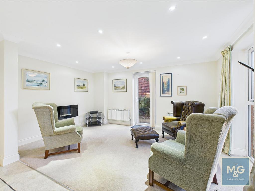 Kitchen/Living Area