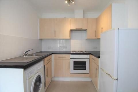 2 bedroom flat to rent, St Clements Court, St. Pauls BS2