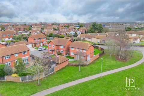 4 bedroom detached house for sale, Grasmere Gardens, Kirby Cross, Frinton-On-Sea