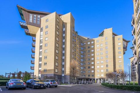 2 bedroom flat to rent, Pierpoint Building, Isle Of Dogs, London, E14