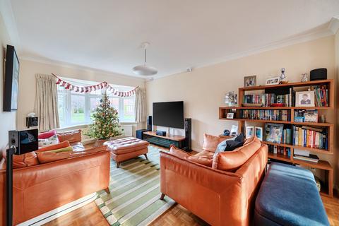 undefined, Rydens Park, Walton On Thames, KT12