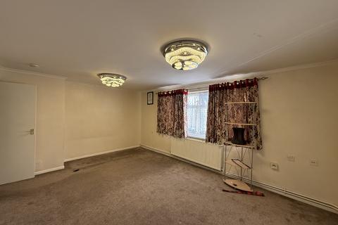 2 bedroom apartment to rent, Convent Way, SOUTHALL UB2