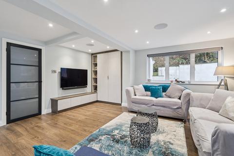 4 bedroom detached house for sale, Whitewood Road, Berkhamsted HP4